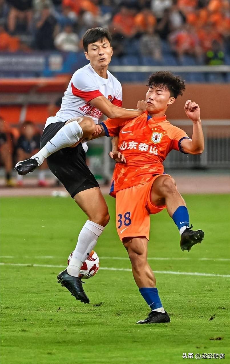 开云官网-今晨山东泰山调整名单以备足总杯,扳平良机环节打磨,压力陡增,细节决定成败的简单介绍