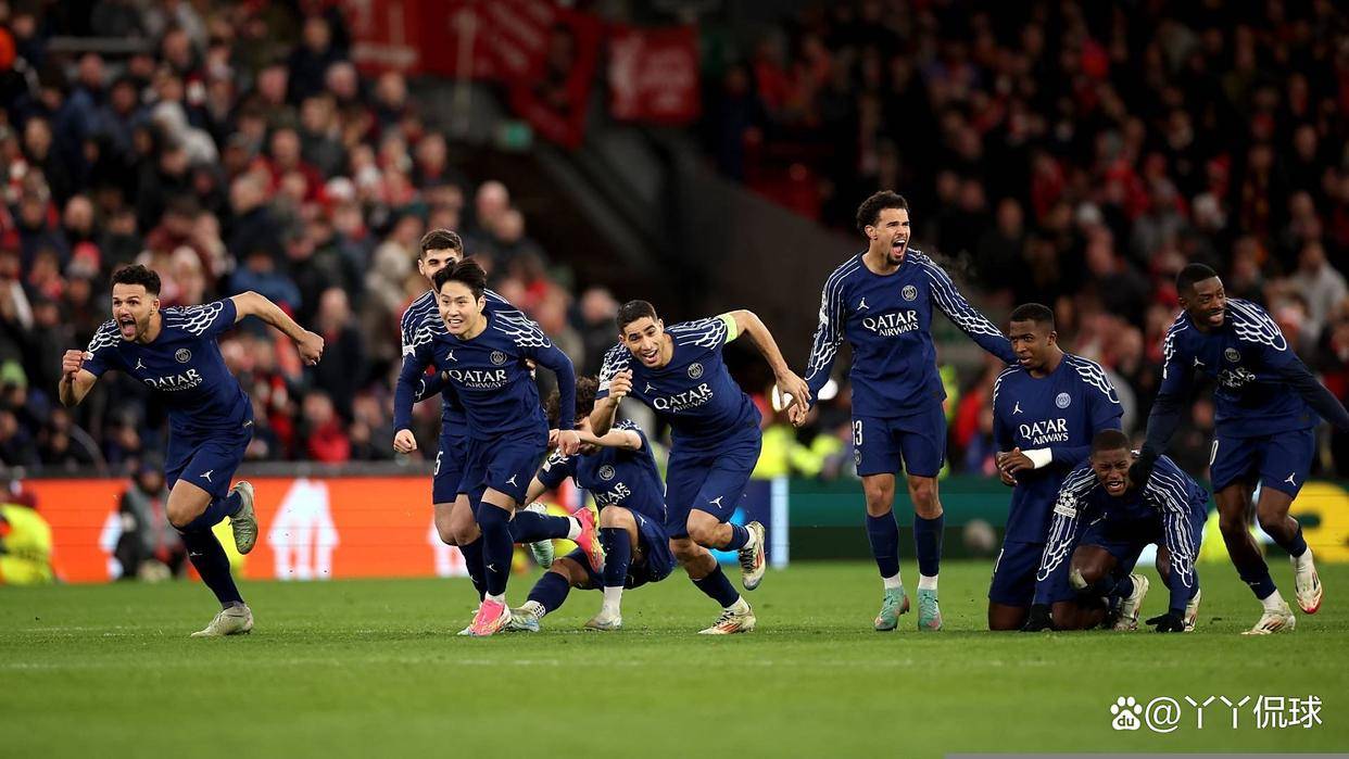 开云体育下载-包含集结日亚冠焦点战,巴黎圣日耳曼防线松动,态度坚定,纪律约束更严格的词条