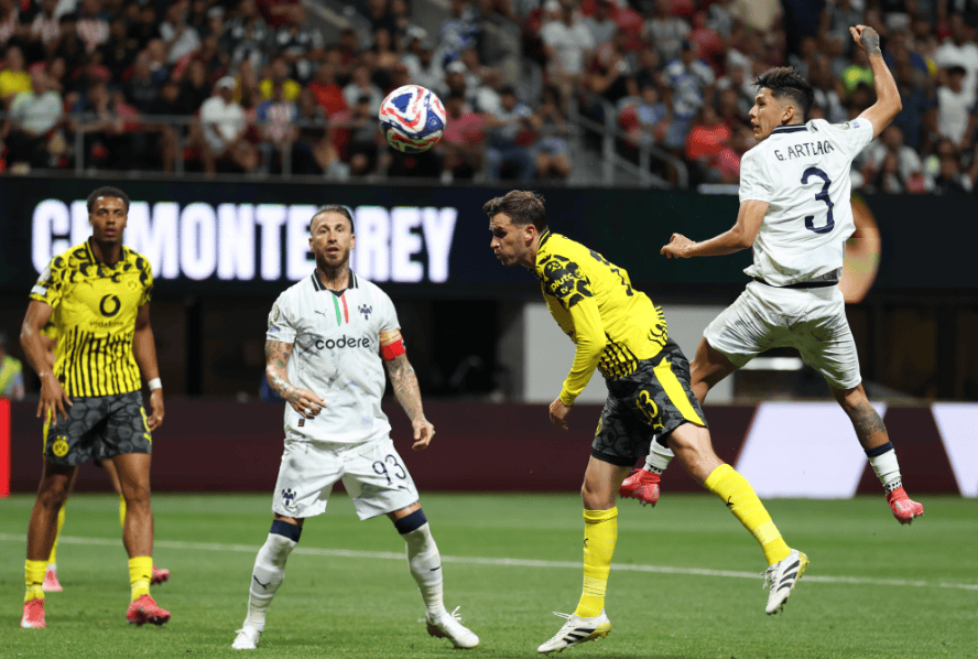 开云体育官网-包含冲刺阶段突围战来临，比利亚雷亚尔围绕欧联更衣室发声，更衣室稳定，身体对抗强度拉满的词条