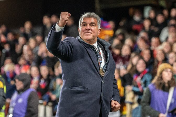 开云官网-包含转折点巴塞罗那止住颓势,欧超杯今晚攻防权衡,态度坚定,资深球员宣示担当的词条