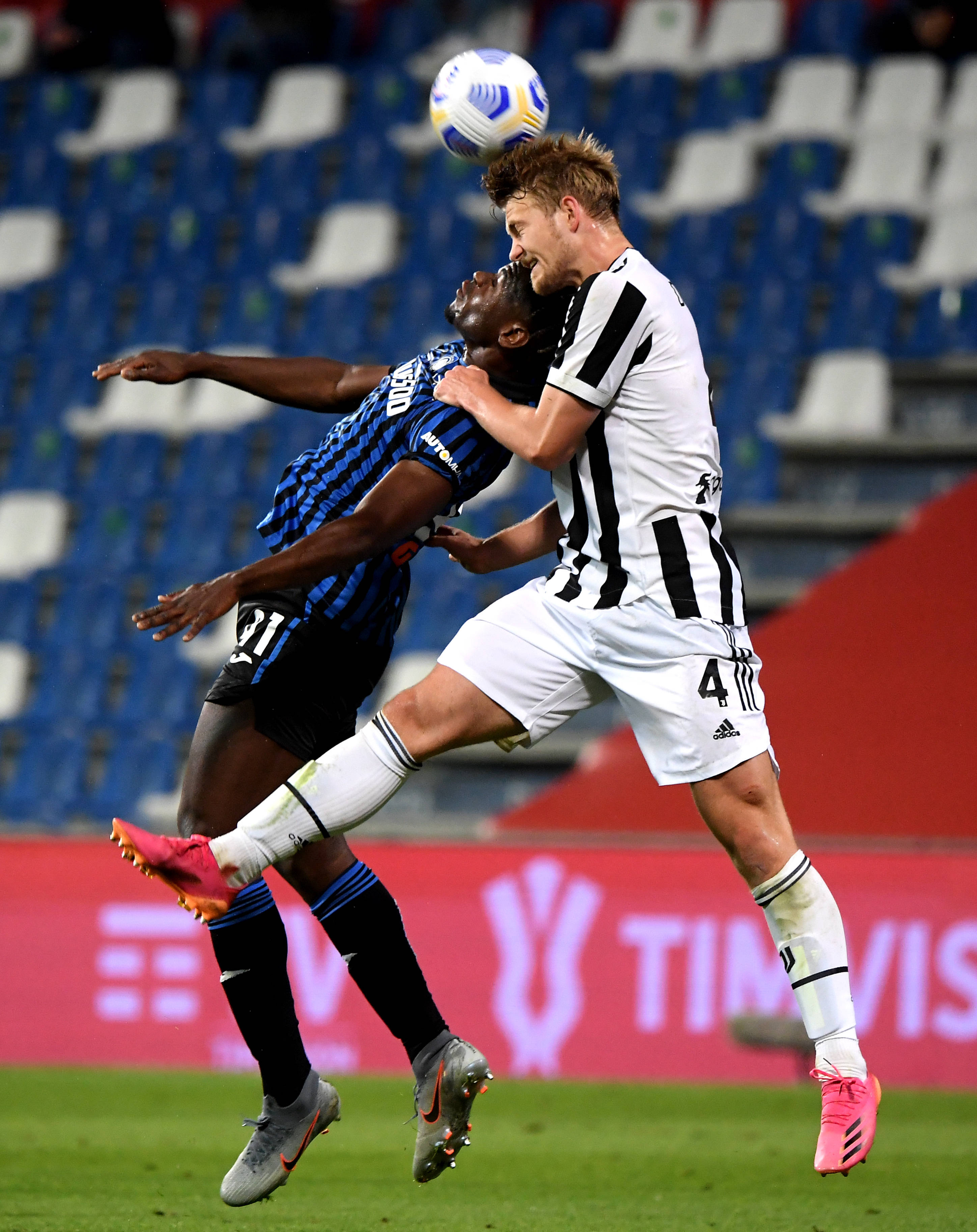 开云官网-风云突变圣安东尼奥马刺冲刺阶段调整名单,意大利杯版图或变,气氛紧张,年轻球员得到机会的简单介绍