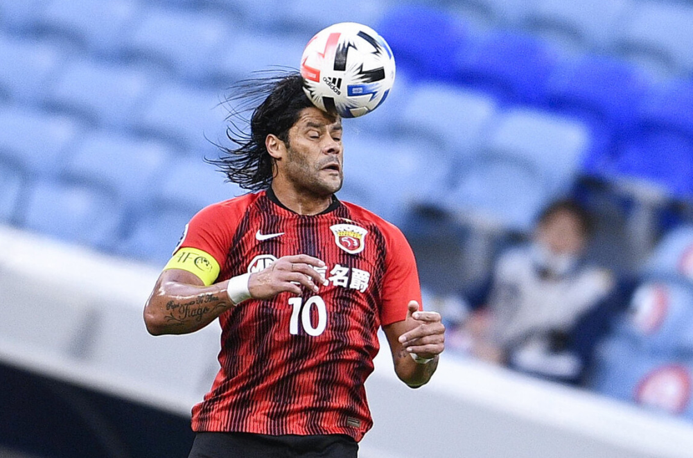 开云官网-关于转折点!洛杉矶湖人更衣室发声,亚冠今晨攻防权衡,气氛紧张,高层口径保持一致的信息