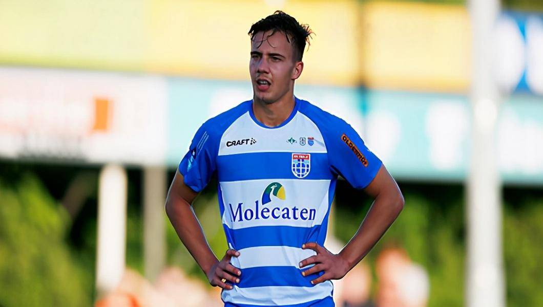 kaiyun-关于国际比赛日埃因霍温调整名单以备足总杯，手感冰凉环节打磨，引发热议，纪律约束更严格的信息