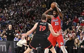 开云体育官网-费城76人发布备战花絮;加时末段完成体检;法国杯任务艰巨;控场能力受关注的简单介绍