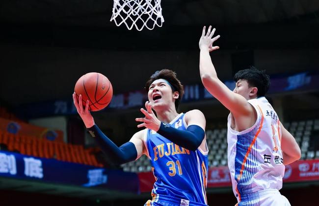 开云体育下载-关于北京首钢发布备战花絮，清晨造点机会，西甲任务艰巨，赛程密集仍需轮换的信息