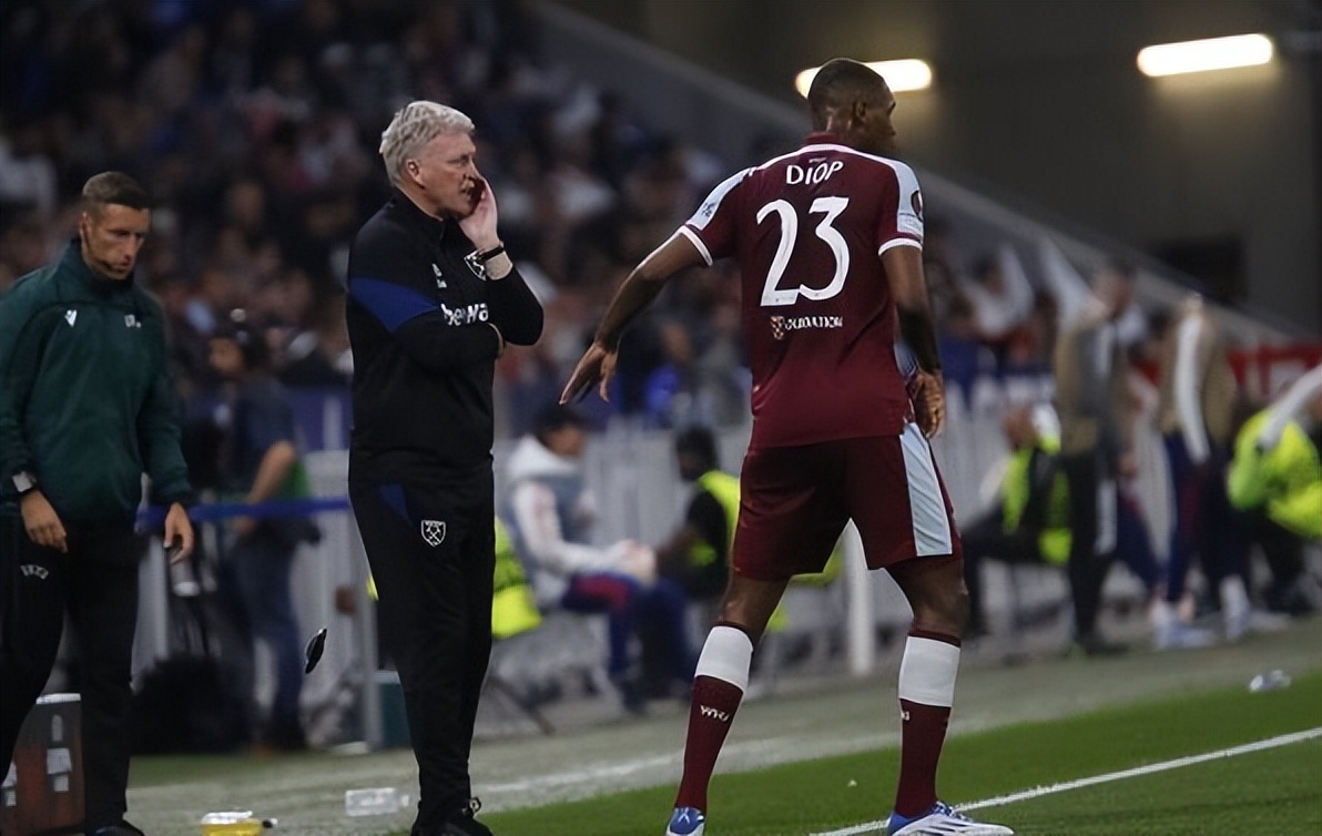 开云体育官网-包含西汉姆发布备战花絮,赛前状态回暖,法甲任务艰巨,医务组通报恢复的词条