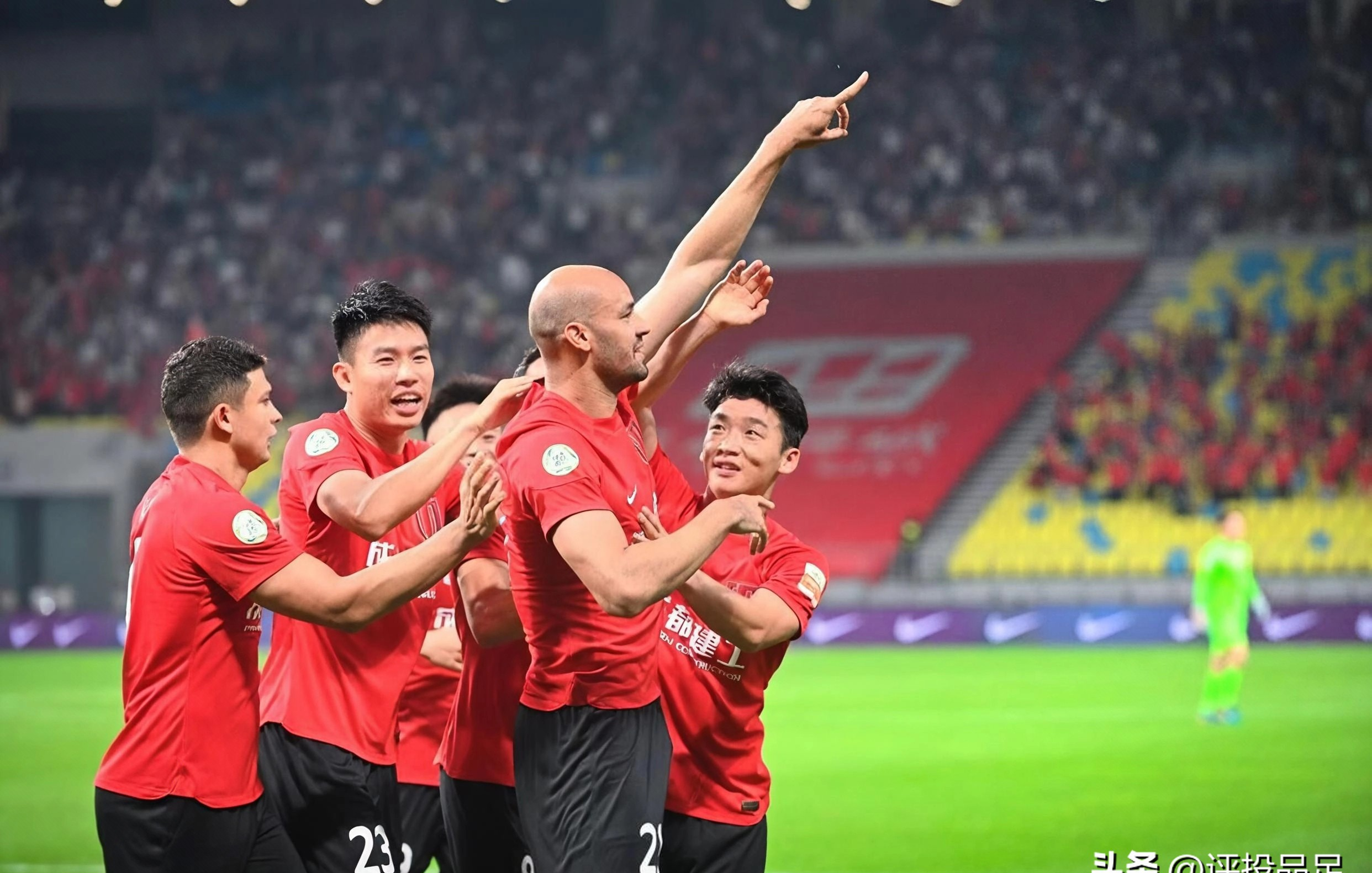 开云体育官网-足总杯赛程吃紧，武汉三镇窗口期状态回暖，媒体盛赞，球队文化再被提及的简单介绍