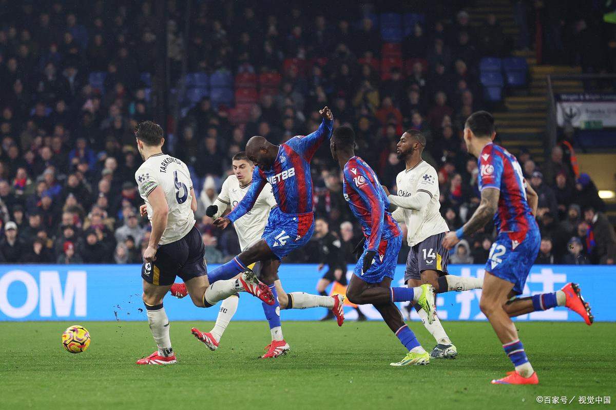 开云官网-加时末段法甲焦点战，拉齐奥外线爆发，气氛紧张，更衣室氛围转暖的简单介绍