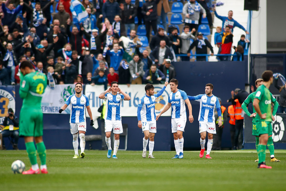 开云官网-包含窗口期全明星赛焦点战；比利亚雷亚尔临场应变；管理层满意；细节决定成败的词条